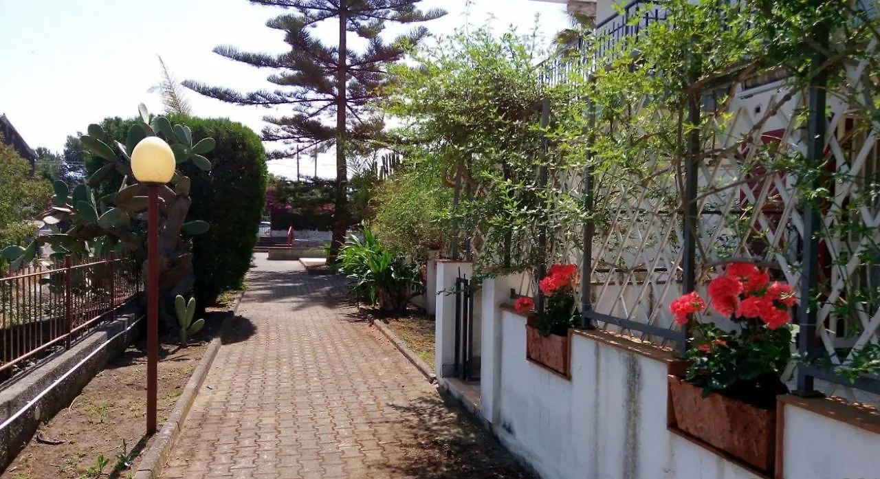 Aessebenessere Casavacanza Mascali 0*,